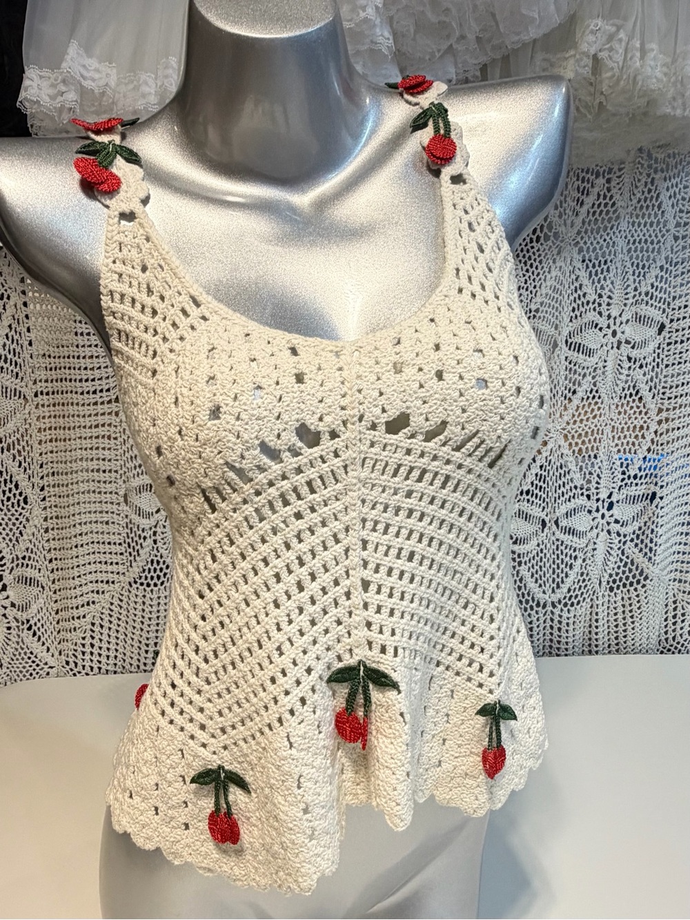 Crochet cherry tank top 100% cotton open weave sweater ruffle babydoll fruit red - Picture 5 of 12